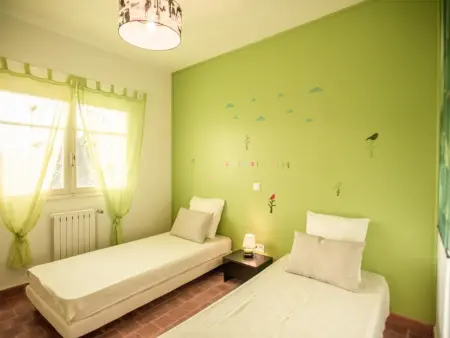 La Louzie, Super maison pour enfants avec piscine clôturée et jardin - Photo 15
