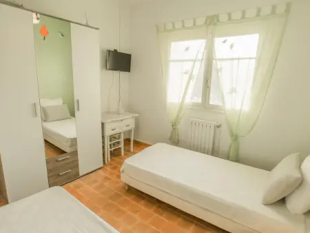 La Louzie, Super maison pour enfants avec piscine clôturée et jardin - Photo 16
