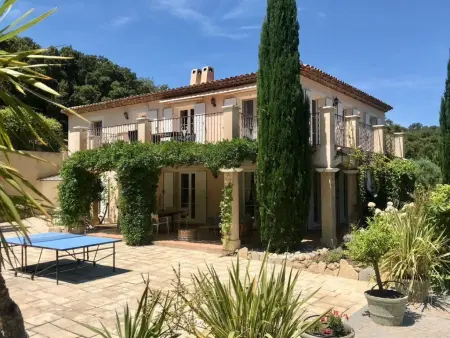 La Tropezienne, Villa de luxe avec grande piscine et jardin - Photo 30