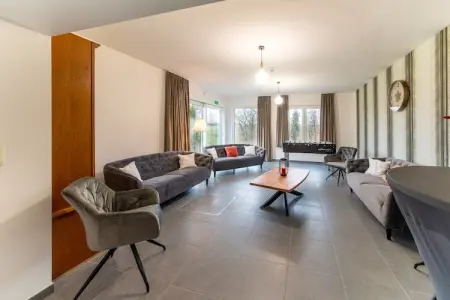 Superbe maison de vacances pour 15 adultes située à Champagne Le chêne et l'eau, Maison de vacances à Waimes avec jardin - Photo 1