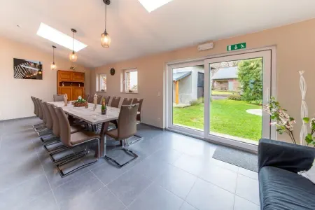 Superbe maison de vacances pour 15 adultes située à Champagne Le chêne et l'eau, Maison de vacances à Waimes avec jardin - Photo 2