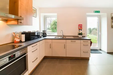 Superbe maison de vacances pour 15 adultes située à Champagne Le chêne et l'eau, Maison de vacances à Waimes avec jardin - Photo 17