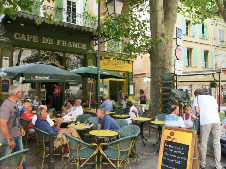 Les Platanes, Gîte avec piscine près de la ville antique - Photo 19