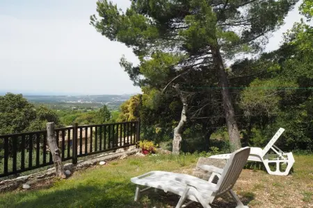 Ferienhaus in Bédoin, Chalet au Mont Ventoux avec Vue - Photo 2