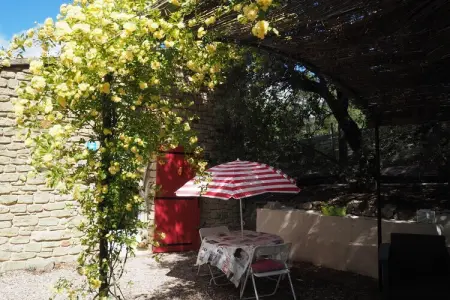 Ferienhaus in Bédoin, Chalet au Mont Ventoux avec Vue - Photo 12