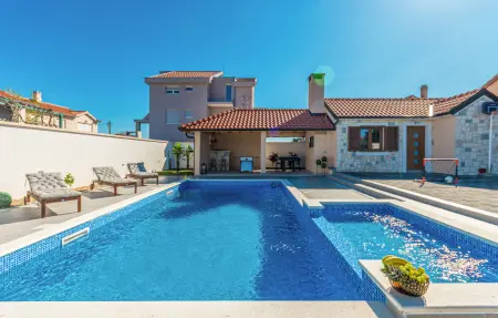 Maison 10 personnes à Biograd na Moru - Photo 10