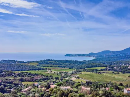 Le Bayol, Villa provençale avec piscine et vue sur la mer - Photo 9