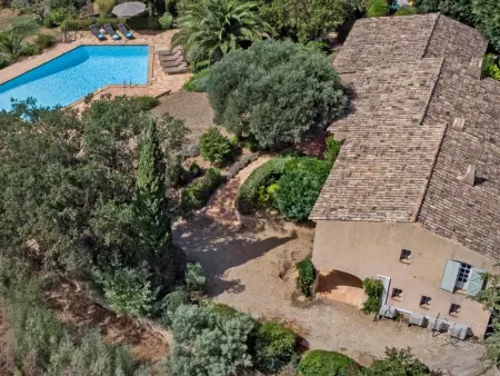 Le Bayol, Villa provençale avec piscine et vue sur la mer - Photo 33