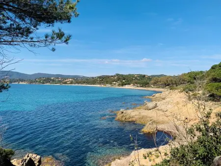 Le Bayol, Villa provençale avec piscine et vue sur la mer - Photo 35