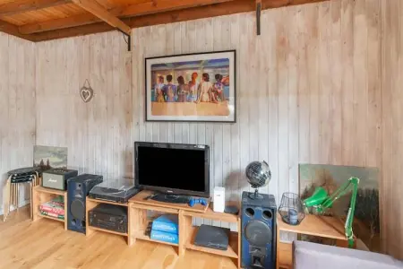 Charmante habitation pour 8 Adultes, Maison de vacances א Biטvre avec jardin - Photo 7