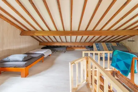 Charmante habitation pour 8 Adultes, Maison de vacances א Biטvre avec jardin - Photo 14