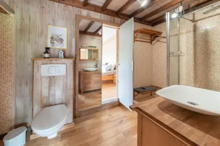Charmante habitation pour 8 Adultes, Maison de vacances א Biטvre avec jardin - Photo 18