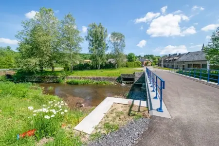 Charmante habitation pour 8 Adultes, Maison de vacances א Biטvre avec jardin - Photo 33