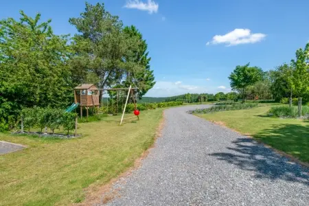 Charmante habitation pour 8 Adultes, Maison de vacances א Biטvre avec jardin - Photo 36