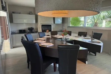 holiday home Le Porge, Villa haut de gamme avec piscine intérieure - Photo 4