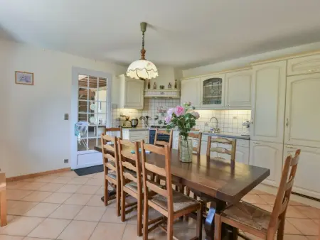 Grande Gite Bassoues, Chalet tranquille avec piscine privée et vue - Photo 8