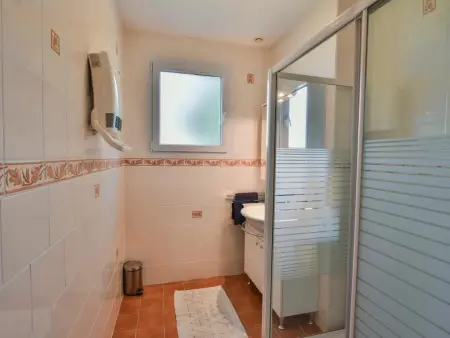 Grande Gite Bassoues, Chalet tranquille avec piscine privée et vue - Photo 20