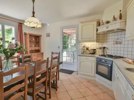 Grande Gite Bassoues, Chalet tranquille avec piscine privée et vue - Photo 28