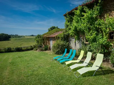 Grande Gite Bassoues, Chalet tranquille avec piscine privée et vue - Photo 41
