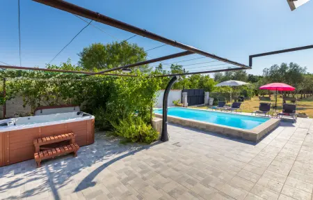 Maison 6 personnes à Gajana - Photo 9