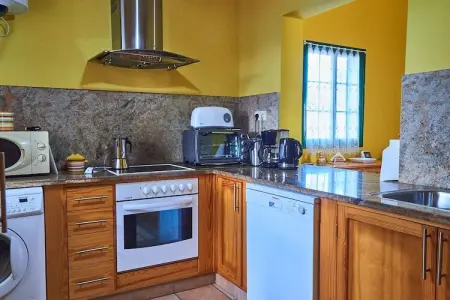 La Maison d  Andres, Maison de vacances spacieuse à La Oliva - Photo 3