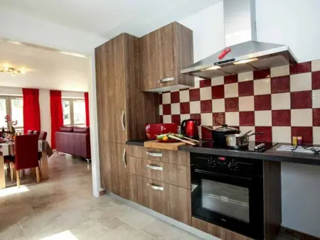 Maison spacieuse avec piscine privée et animaux acceptés - Photo 8