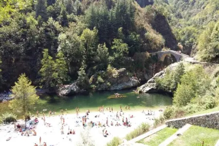 VILLA GRANGE, Villa ensoleillée à Banne - Photo 32