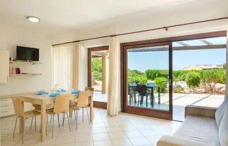 Maison 8 personnes à Trinità d'Agultu - Photo 2