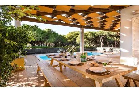 Praia Verde, Grande villa avec piscine privée à distance de marche de la plage - Photo 2