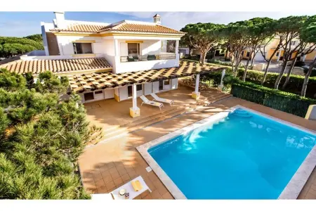 Praia Verde, Grande villa avec piscine privée à distance de marche de la plage - Photo 4