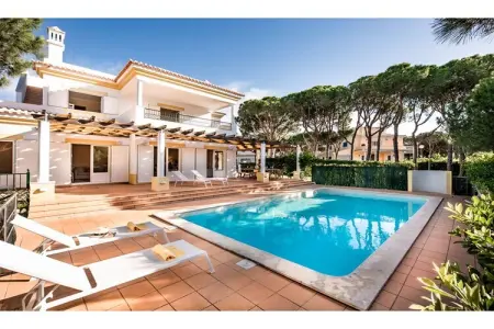 Praia Verde, Grande villa avec piscine privée à distance de marche de la plage - Photo 5