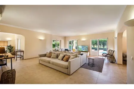Praia Verde, Grande villa avec piscine privée à distance de marche de la plage - Photo 7