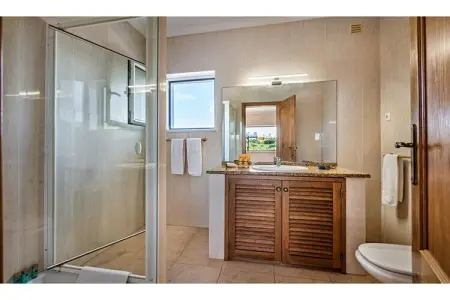 Praia Verde, Grande villa avec piscine privée à distance de marche de la plage - Photo 22