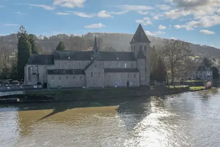 MAISON DETIEGE, Maison de vacances cozy à Hastière dans un quartier charmant - Photo 5