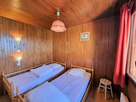 Chalet spacieux 18 pers. avec jardin, 7 chambres, cheminées, animaux admis - Saint-Michel-de-Chaillol - Photo 16