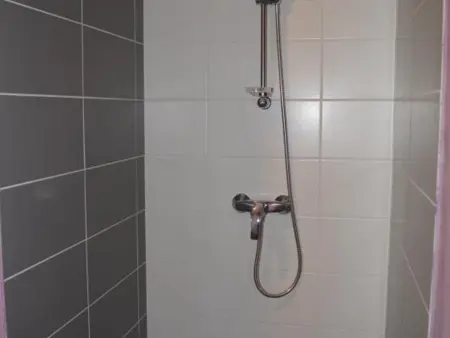 Grande maison moderne avec piscine à Tours, proche du centre-ville et de la Loire à Vélo - Photo 24