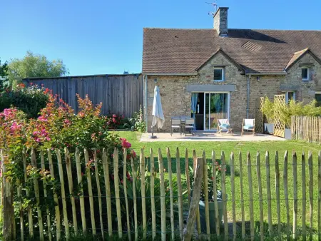 Charmant gîte entre Avranches et Granville pour couples et petites familles - Photo 1