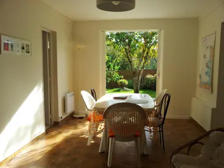 Maison lumineuse à Saint-Pair-sur-Mer avec jardin et animaux acceptés - Photo 3