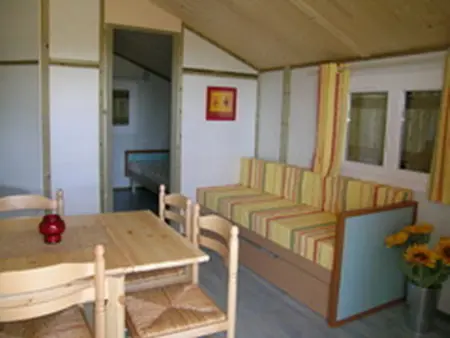 Chalets avec Terrasse - Capacité 5 Pers., Gite 5 personnes à Échassières - Photo 2
