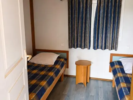 Chalets avec Terrasse - Capacité 5 Pers., Gite 5 personnes à Échassières - Photo 10