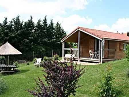 Chalets avec Animaux, Terrasse et Parking, Gite 5 personnes à Échassières - Photo 1