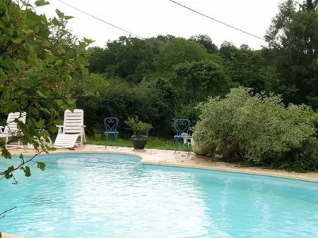 Chalets avec Animaux, Terrasse et Parking, Gite 5 personnes à Échassières - Photo 3