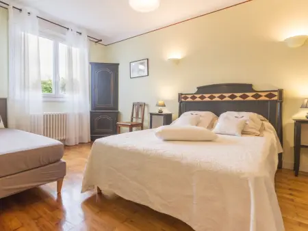 Maison familiale avec piscine, grand jardin clos et équipements de loisirs - Photo 6