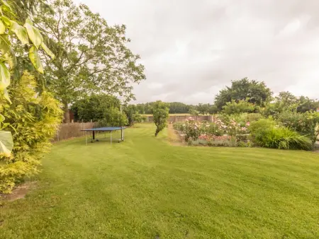 Maison familiale avec piscine, grand jardin clos et équipements de loisirs - Photo 10