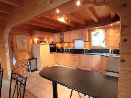 Chalet 3 chambres 8 pers avec cheminée et parking à 1000m des pistes - Photo 4