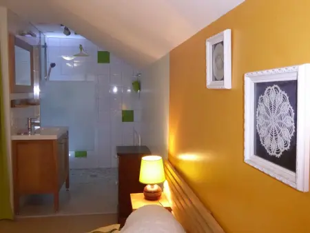 Gîte calme avec piscine chauffée, cheminée, salle de jeux et vélos - parfait pour familles et amis - Photo 6