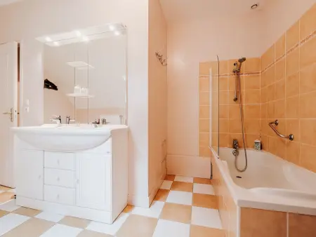 Gîte cosy en Berry avec jardin et parking, proche de Châteauroux, pour 10 personnes - Photo 11