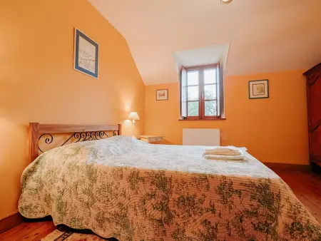 Gîte unique dans propriété historique avec musée, proche Châteauroux, 4 chambres, cheminée, fibre, parking. - Photo 2