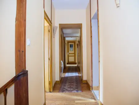 Gîte unique dans propriété historique avec musée, proche Châteauroux, 4 chambres, cheminée, fibre, parking. - Photo 6