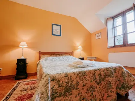 Gîte unique dans propriété historique avec musée, proche Châteauroux, 4 chambres, cheminée, fibre, parking. - Photo 23